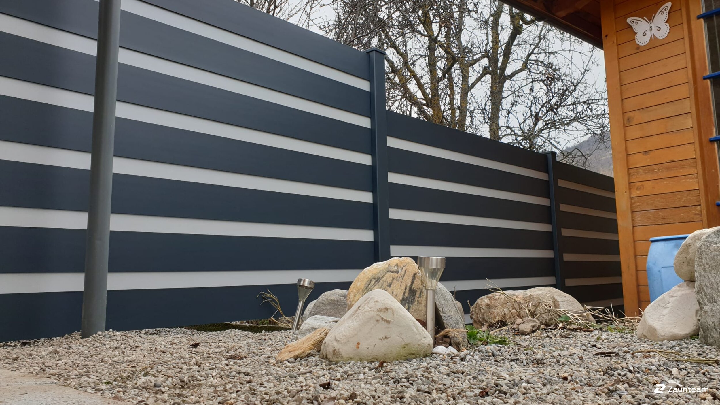 Aluminium Sichtschutz aus dem 2020 in 3900 Gamsen Schweiz von Zaunteam Wallis / Swissclôture Valais.