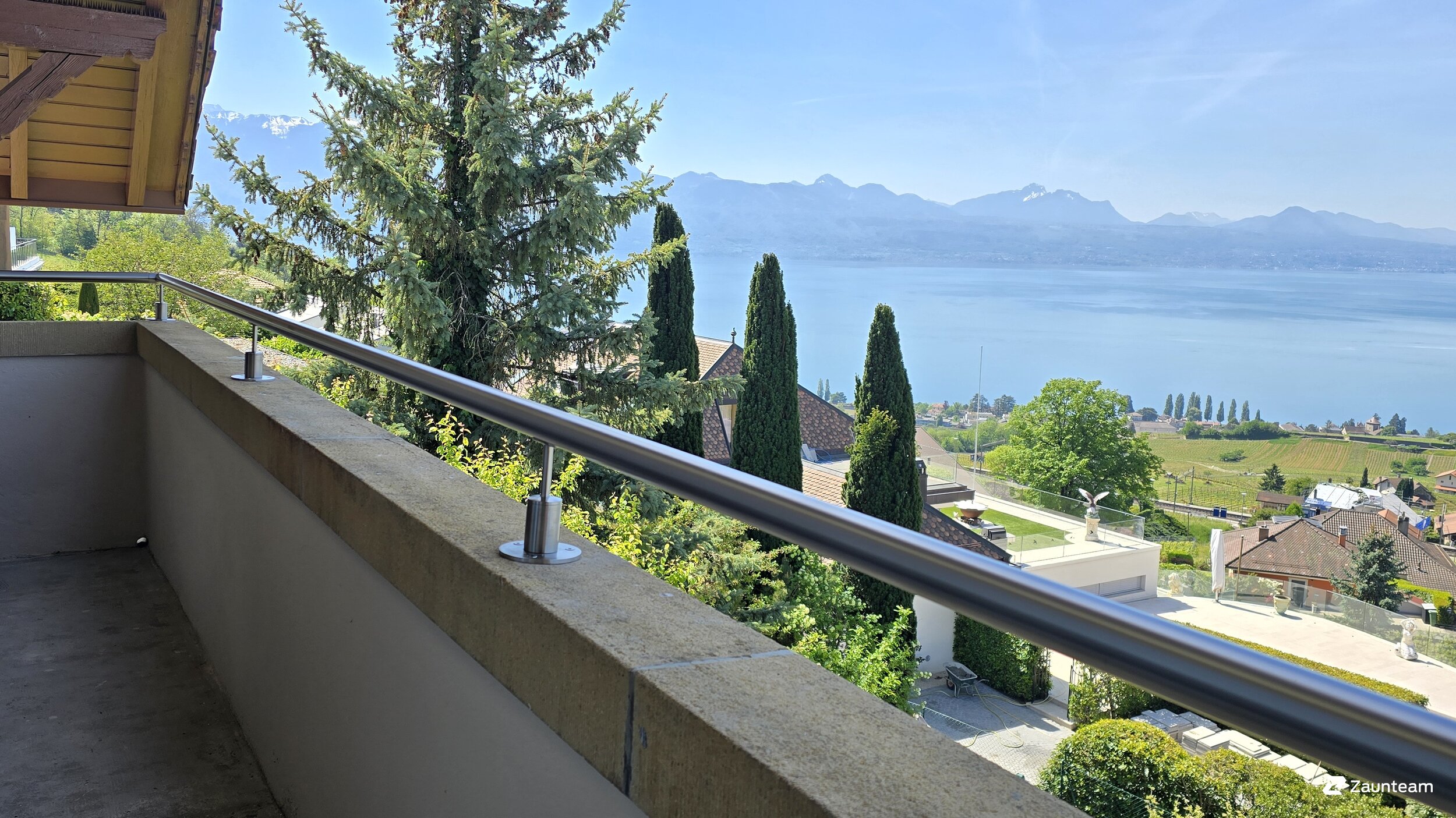 Garde-corps et main-courantes de 2026 à 1095 Lutry Suisse de Swissclôture Léman.