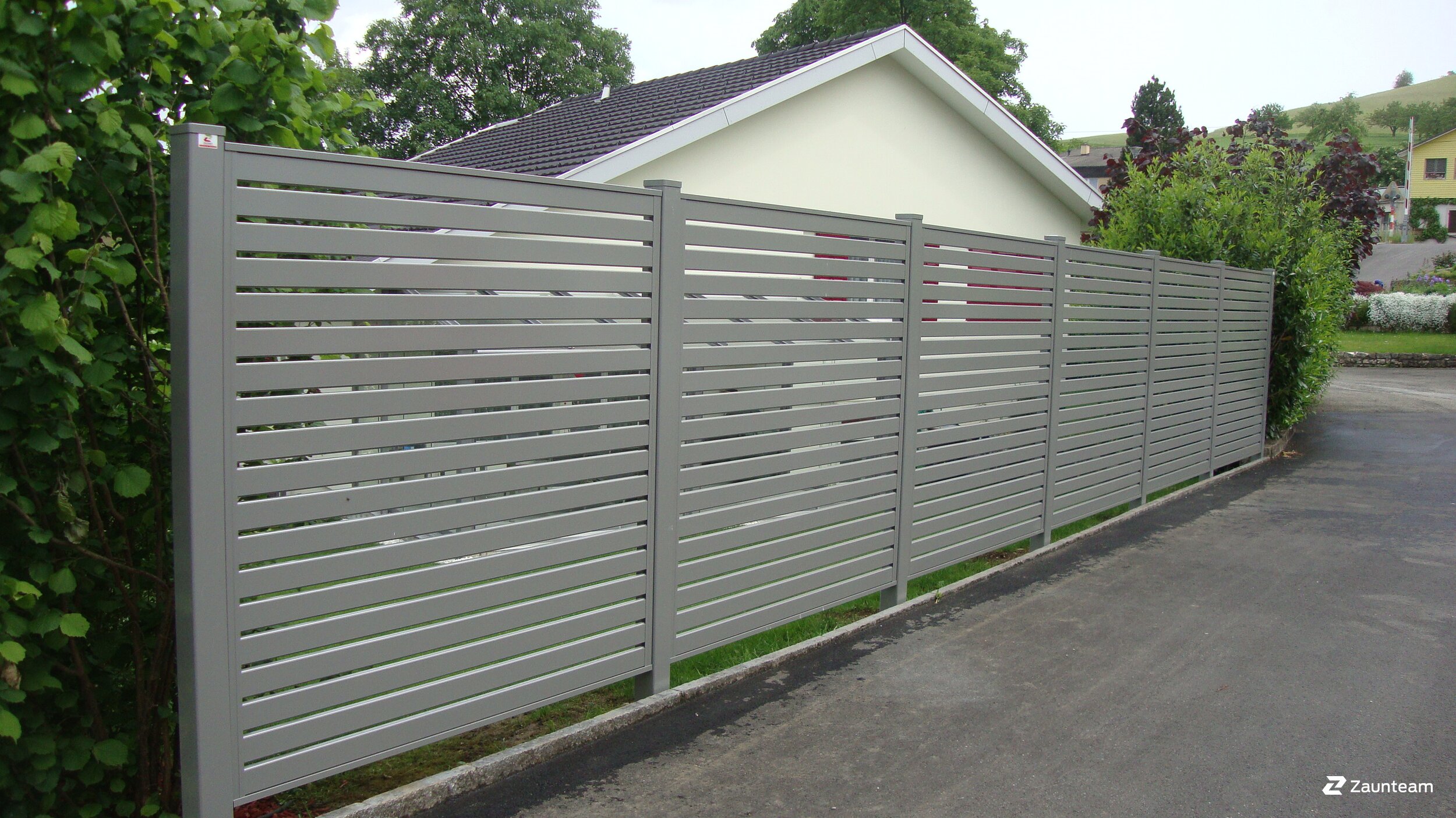 Aluminium Sichtschutz aus dem 2016 in 4446 Buckten Schweiz von Zaunteam Nordwest.