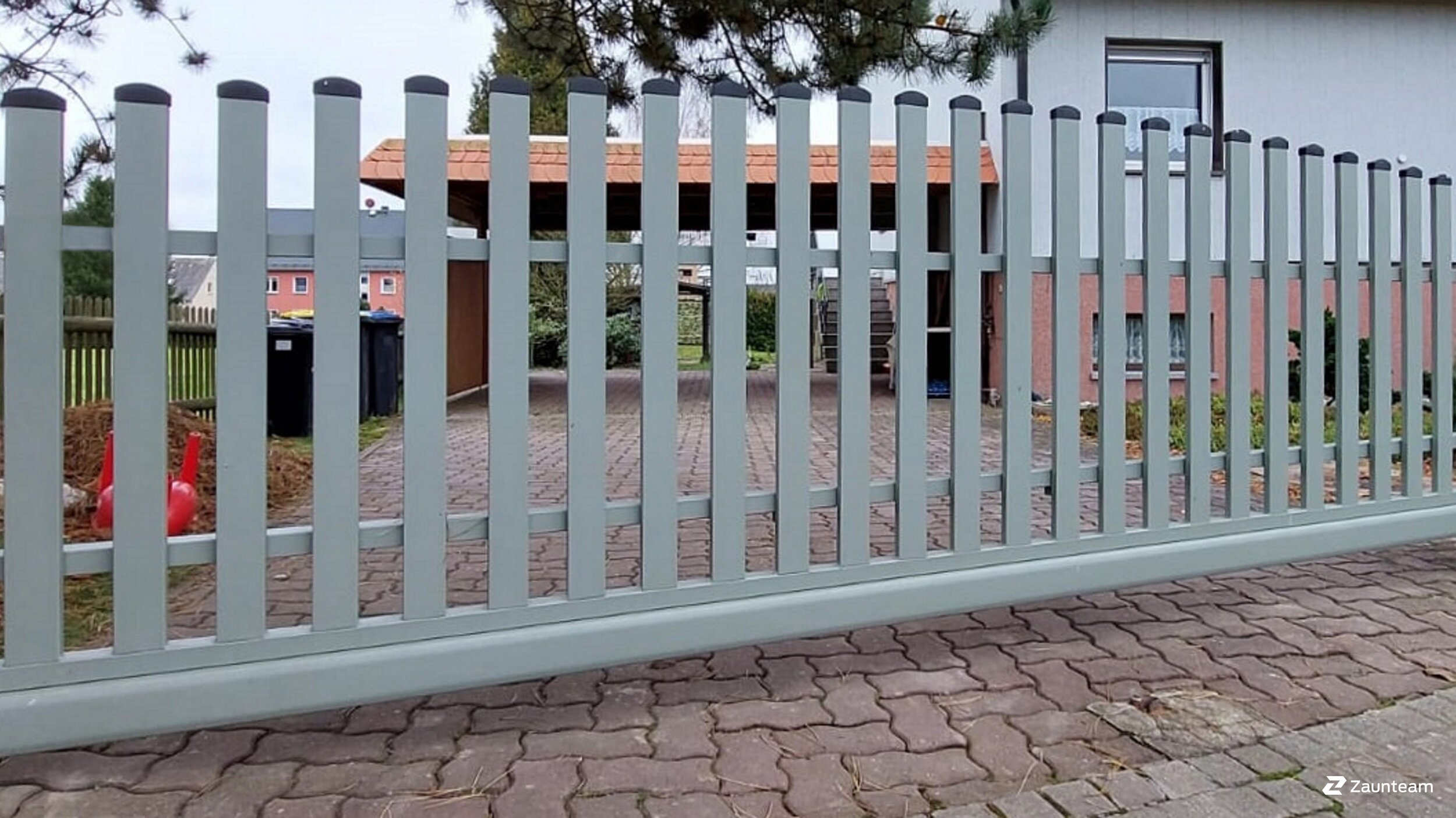 Portails automatiques de 2019 à 07570 Pölnitz Allemagne de Zaunteam Ostthüringen.