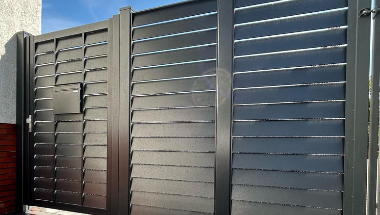 Aluminium Sichtschutz aus dem 2025 in 45326 Essen Deutschland von Zaunteam Essen.