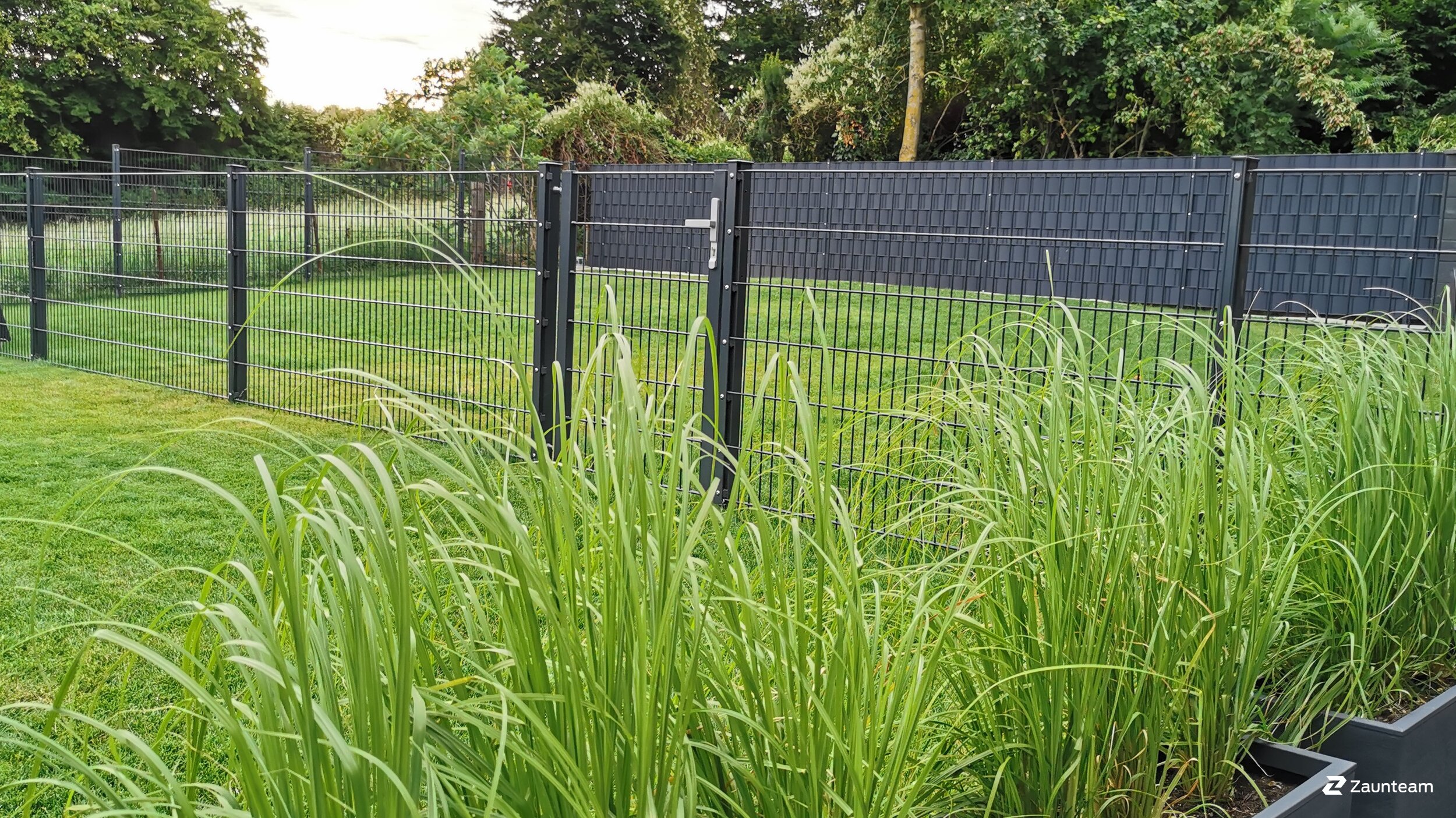 Doppelstabmattenzaun aus dem 2025 in 45139 Essen Deutschland von Zaunteam Essen.