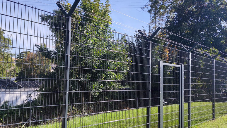 Clôture en panneau double fil de 2025 à 45139 Essen Allemagne de Zaunteam Essen.