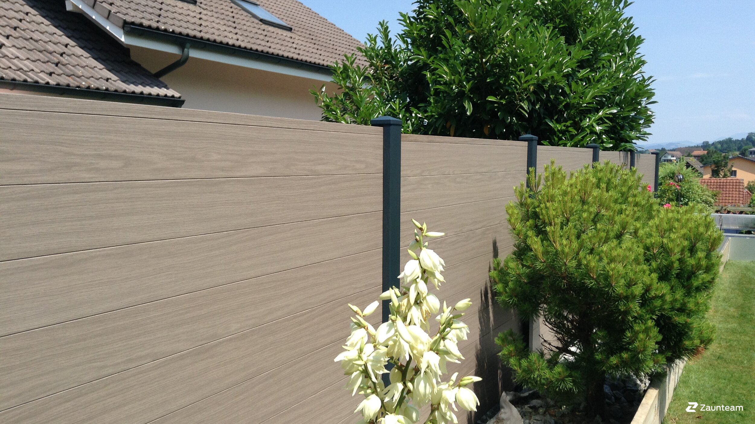 Protection brise-vue en aluminium de 2018 à 6206 Neuenkirch Suisse de Zaunteam Willimann AG.