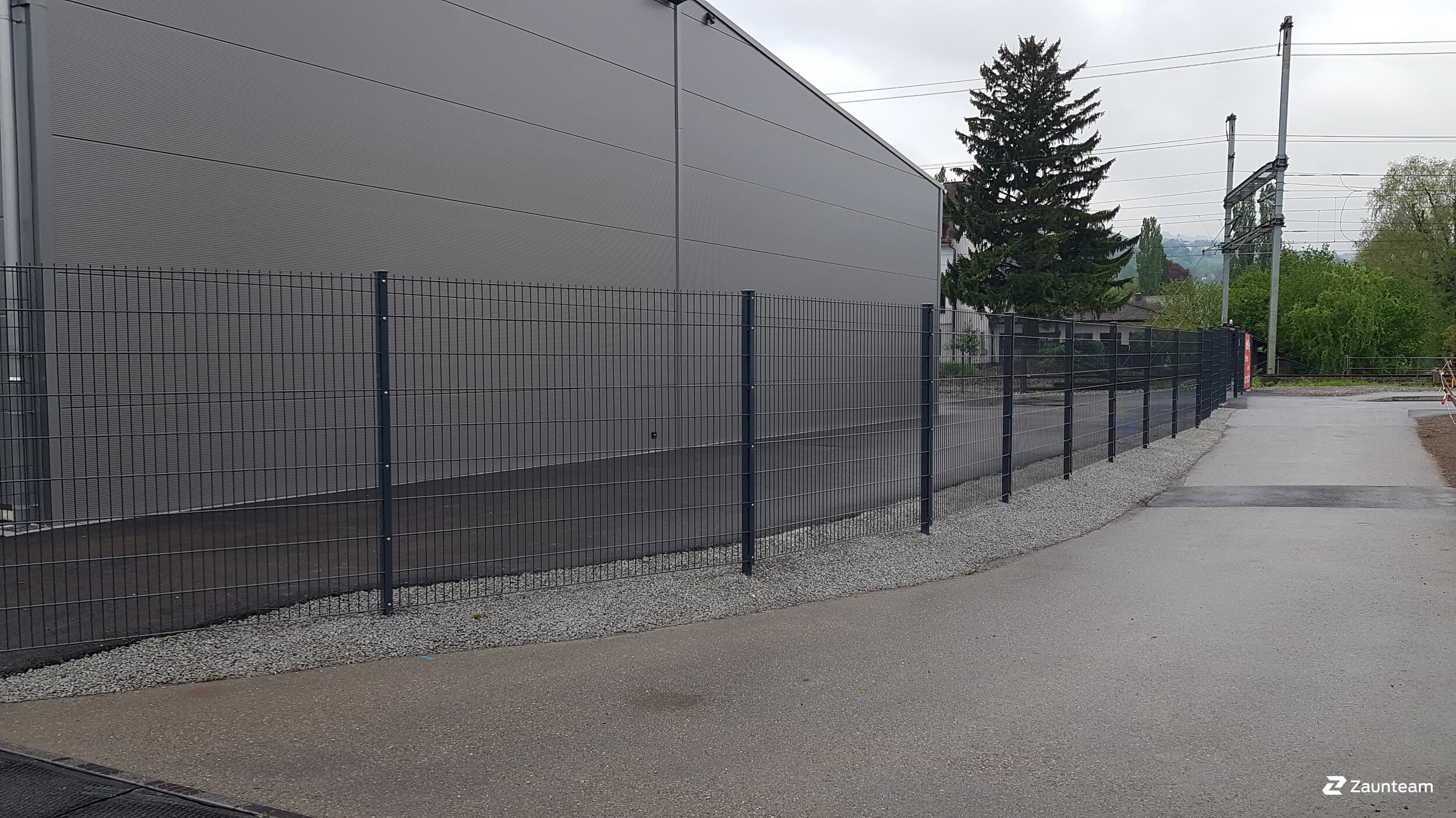 Clôture en panneau double fil de 2019 à 9424 Rheineck Suisse de Zaunteam Rheintal.
