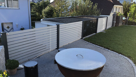 Aluminium Sichtschutz aus dem 2019 in 9200 Gossau Schweiz von Zaunteam Appenzellerland.