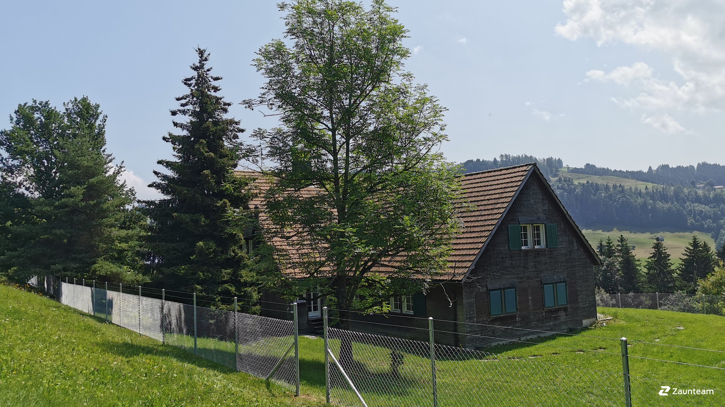 Maschendrahtzaun aus dem 2021 in 9053 Bühler Schweiz von Zaunteam Appenzellerland.