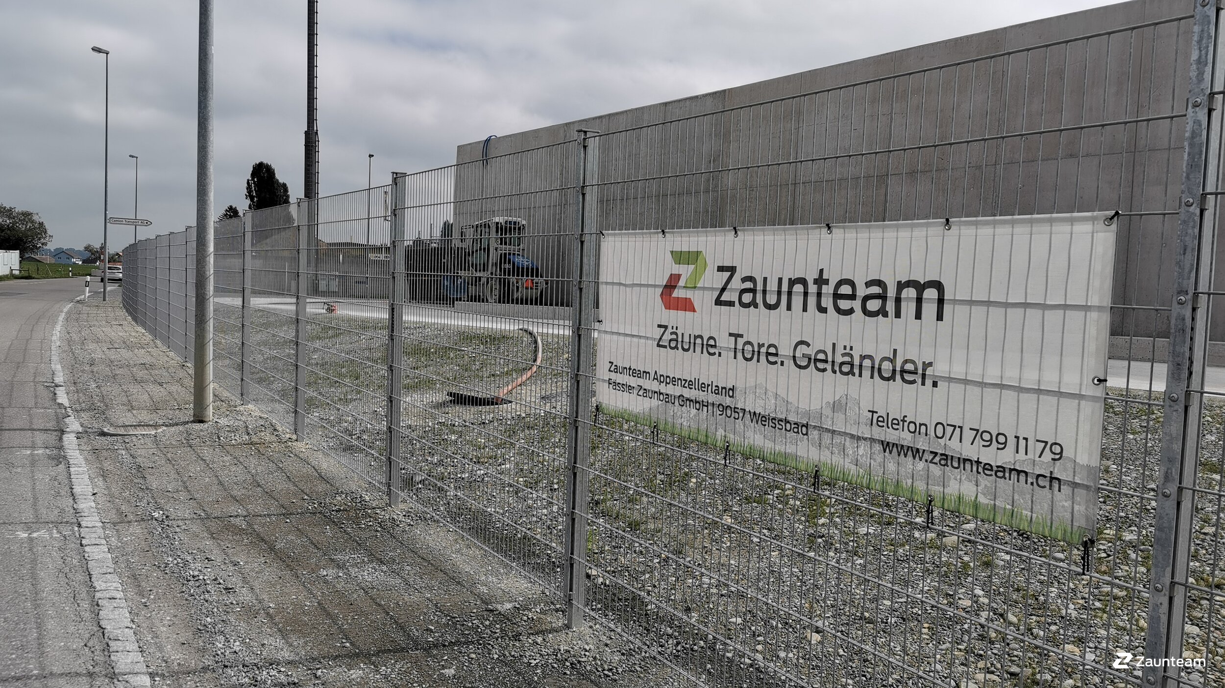 Doppelstabmattenzaun aus dem 2021 in 9249 Niederstetten Schweiz von Zaunteam Appenzellerland.