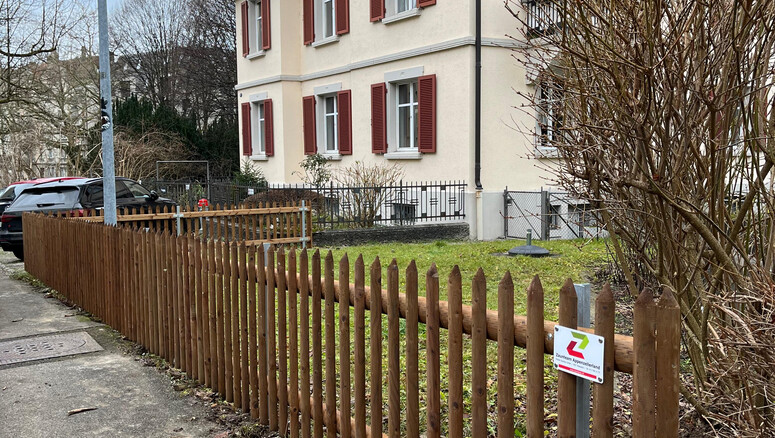 Palisadenzaun aus dem 2025 in 9000 St. Gallen Schweiz von Zaunteam Appenzellerland.