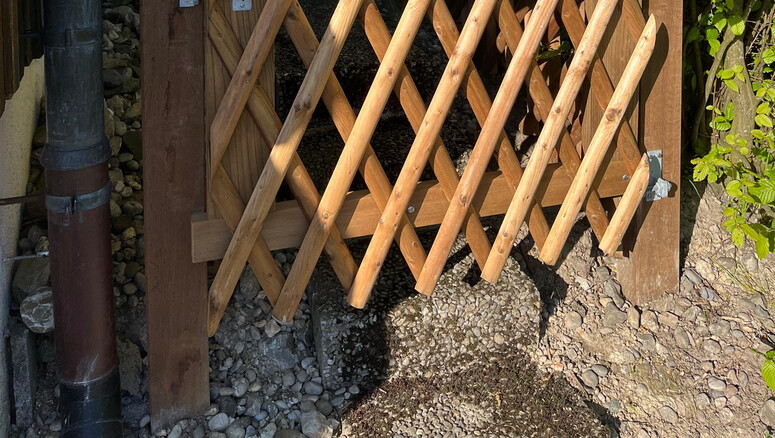 Clôture de chasser - Clôture en ciseaux - Clôture à croix de 2025 à 9038 Rehetobel Suisse de Zaunteam Appenzellerland.