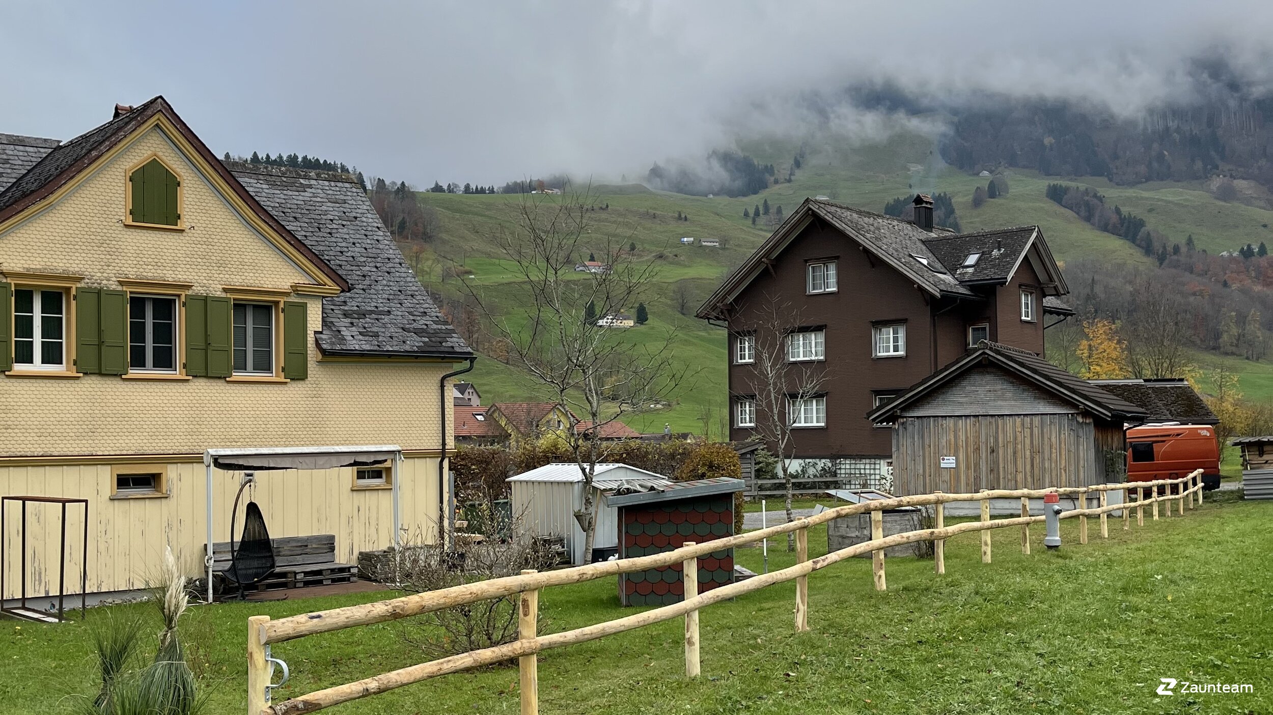 Halbrundlattenzaun aus dem 2025 in 9057 Schwende Schweiz von Zaunteam Appenzellerland.