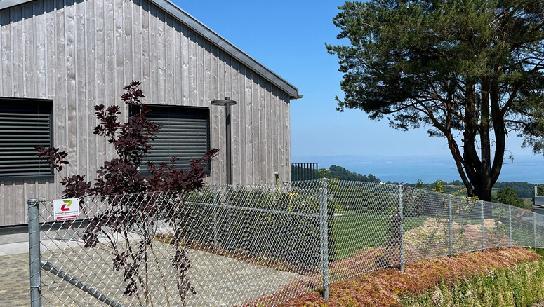 Maschendrahtzaun aus dem 2025 in 9427 Wolfhalden Schweiz von Zaunteam Appenzellerland.