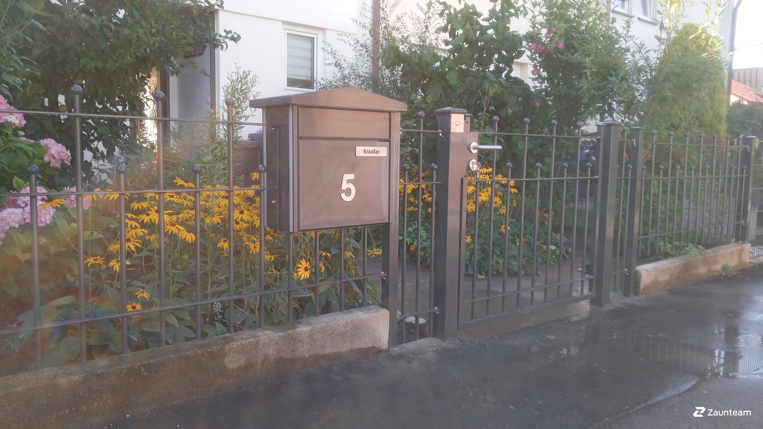 Clôture classique de 2021 à 90439 Nürnberg Allemagne de Zaunteam Nürnberg.