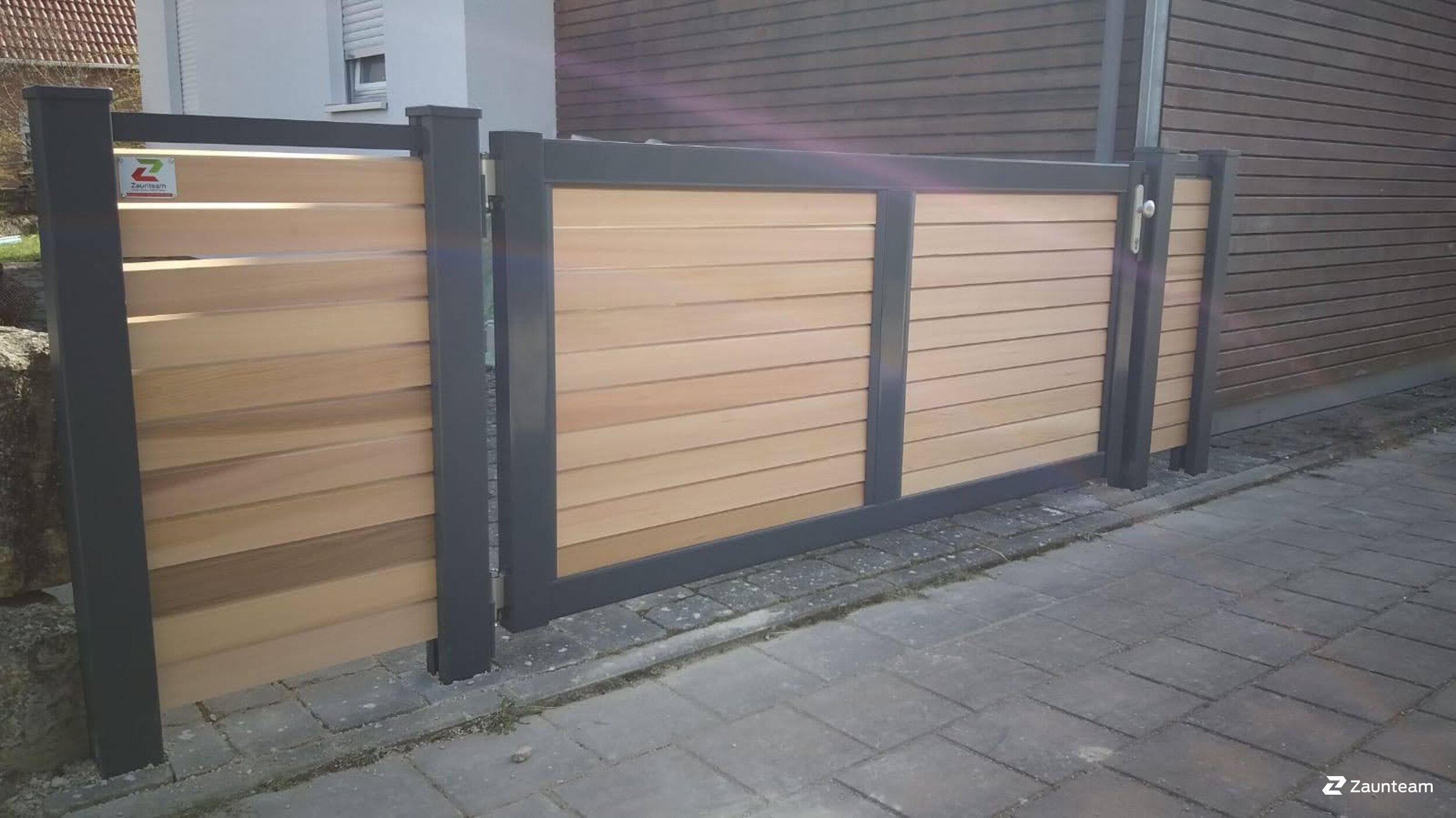Holz Sichtschutz aus dem 2020 in 91584 Neuendettelsau Deutschland von Zaunteam Nürnberg.