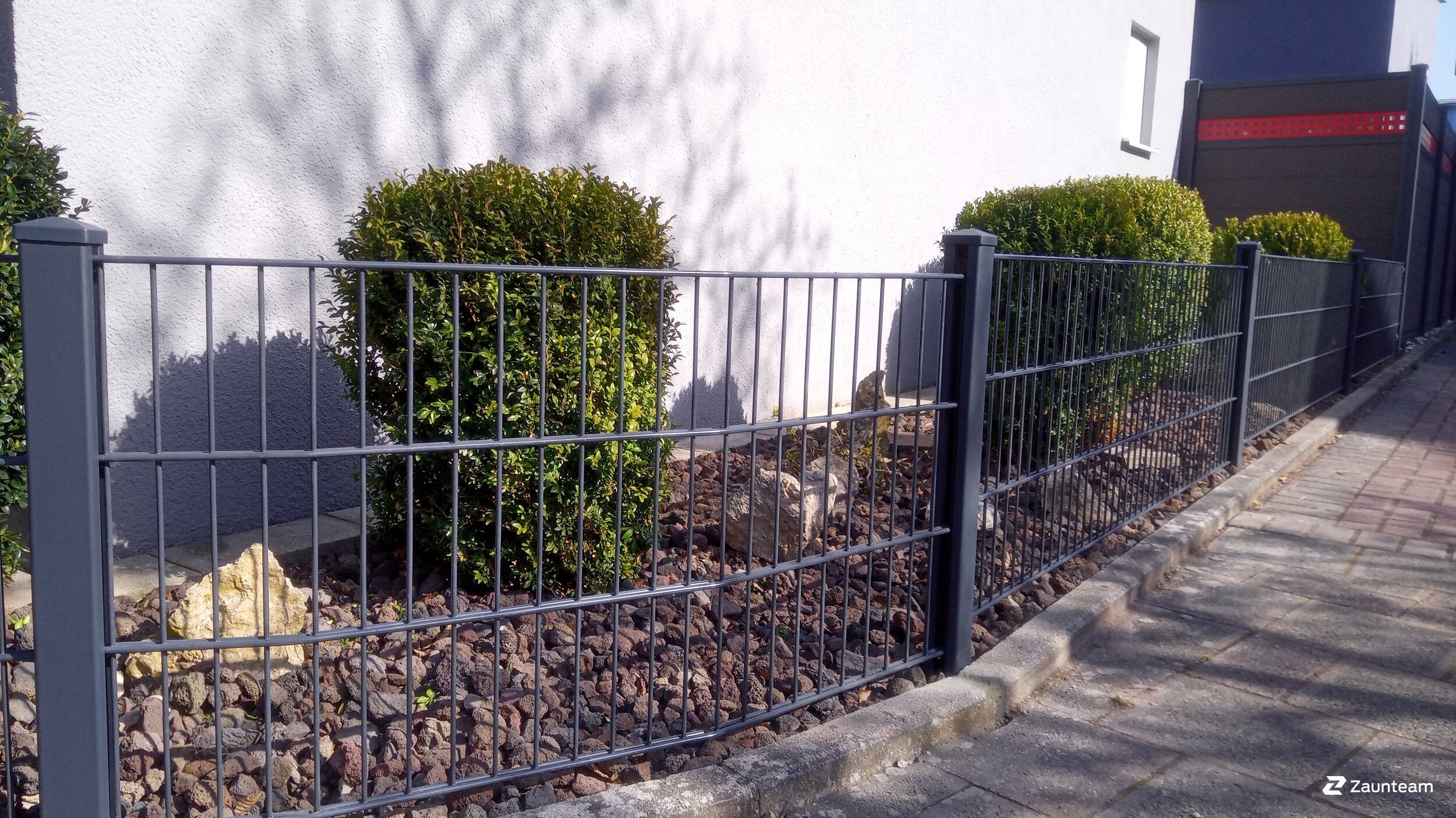 Doppelstabmattenzaun aus dem 2022 in 90471 Nürnberg Deutschland von Zaunteam Nürnberg.