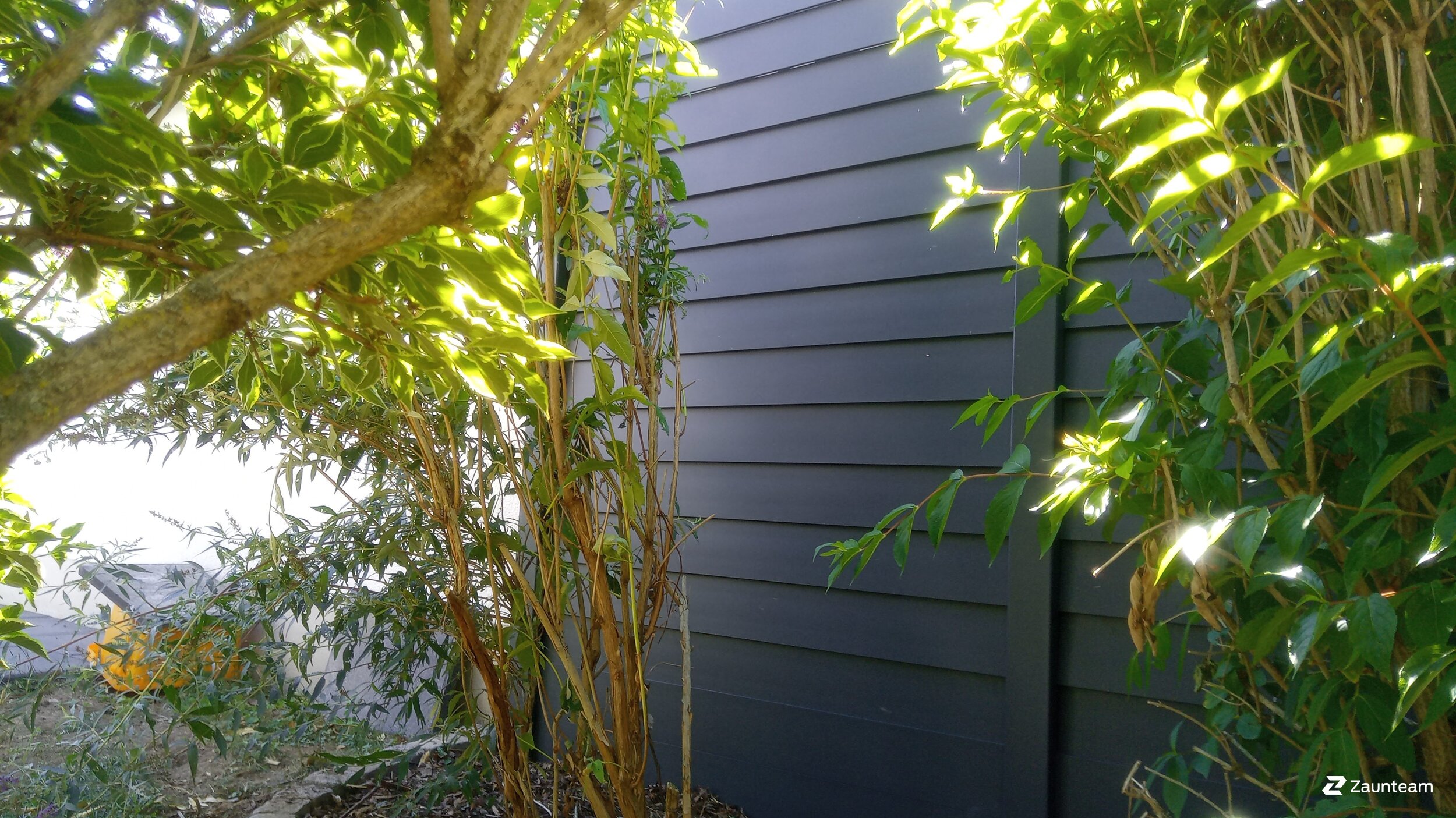 Protection brise-vue en aluminium de 2022 à 92353 Postbauer-Heng Allemagne de Zaunteam Nürnberg.