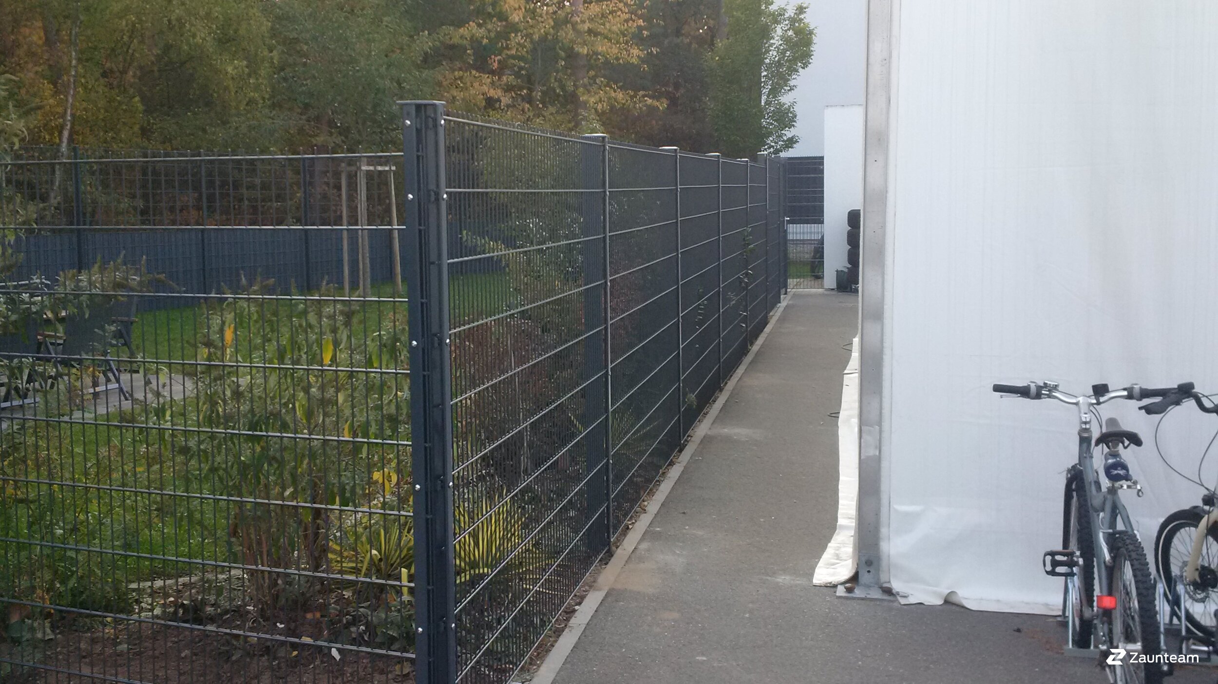 Doppelstabmattenzaun aus dem 2018 in 90411 Nürnberg Deutschland von Zaunteam Nürnberg.