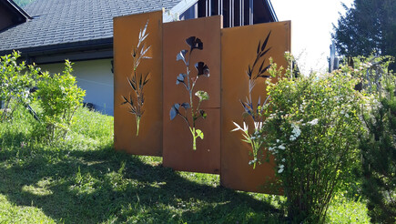 Design Sichtschutz aus dem 2020 in 9658 Wildhaus Schweiz von Zaunteam Werdenberg.