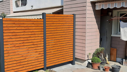 Protection brise-vue en aluminium de 2021 à 9470 Buchs Suisse de Zaunteam Werdenberg.