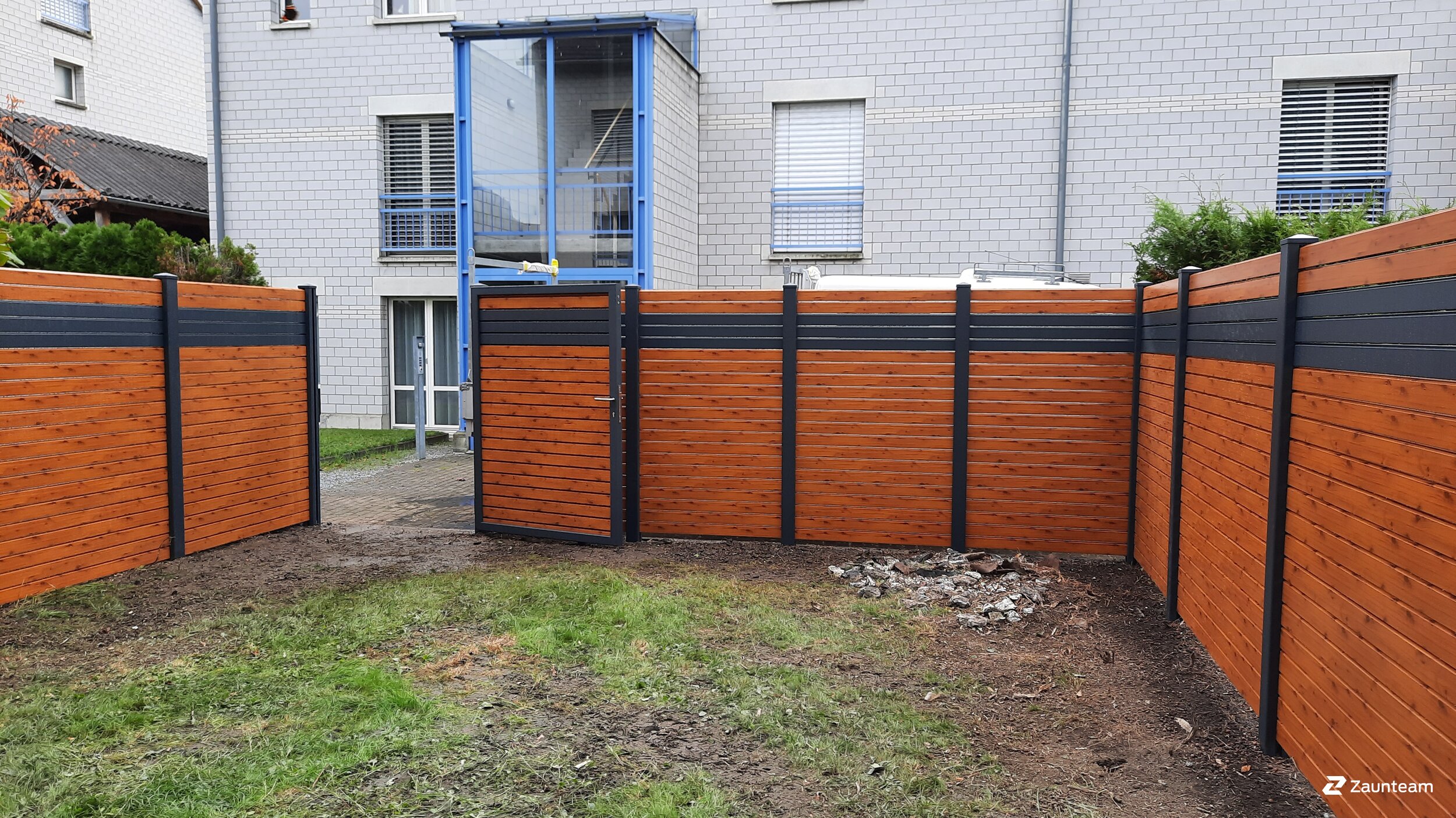 Aluminium Sichtschutz aus dem 2021 in 9477 Trübbach Schweiz von Zaunteam Werdenberg.