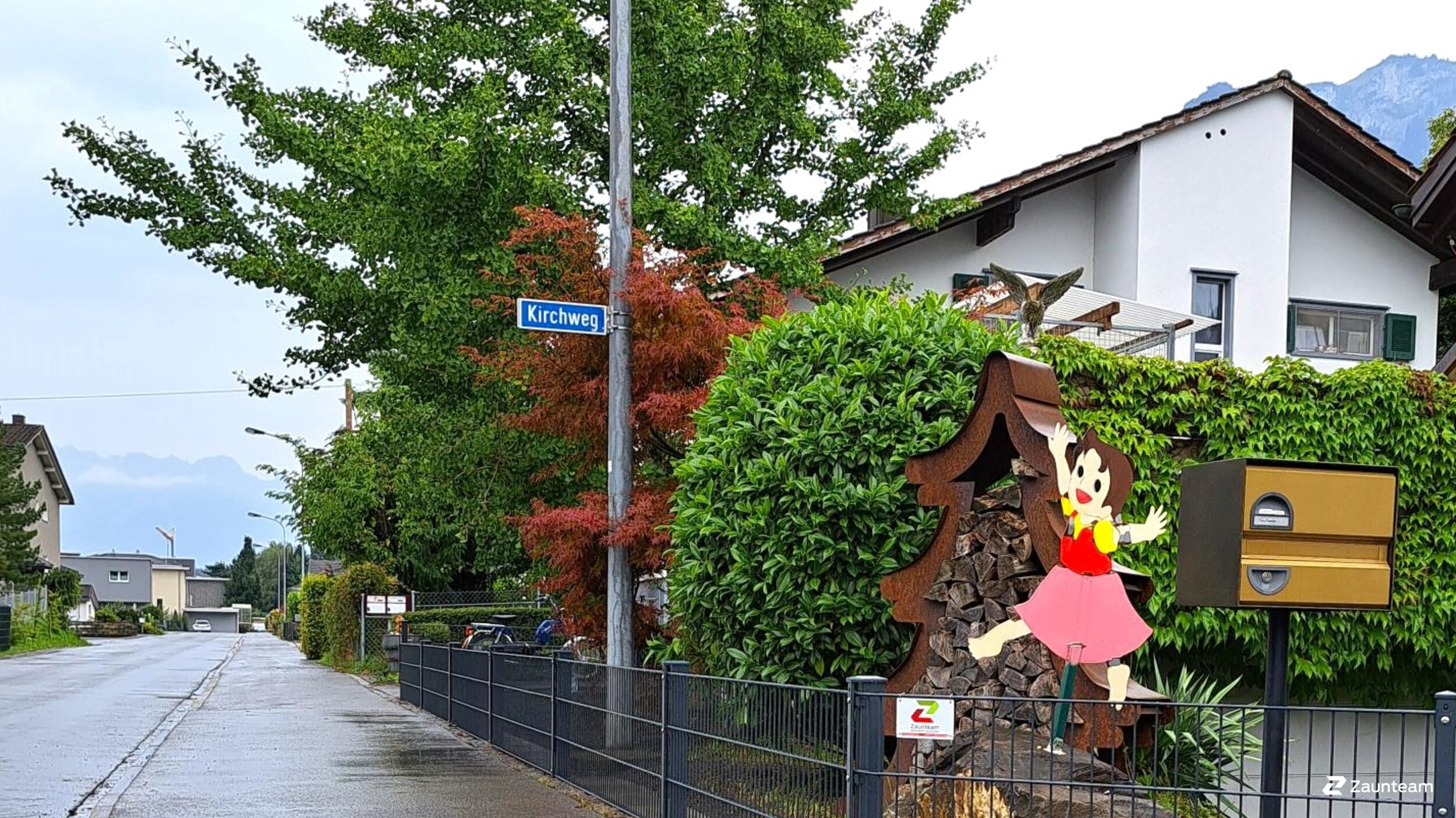 Doppelstabmattenzaun aus dem 2025 in 9464 Rüthi Schweiz von Zaunteam Werdenberg.