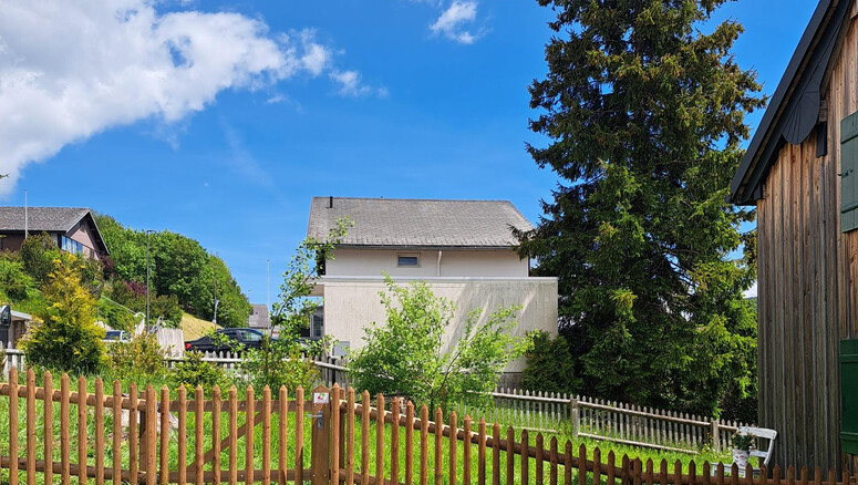 Palisadenzaun aus dem 2026 in 9658 Wildhaus Schweiz von Zaunteam Werdenberg.