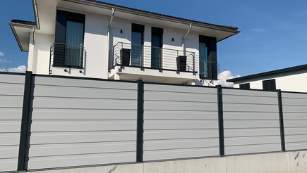 Protection brise-vue en aluminium de 2019 à 7302 Landquart Suisse de Zaunteam Heidiland.