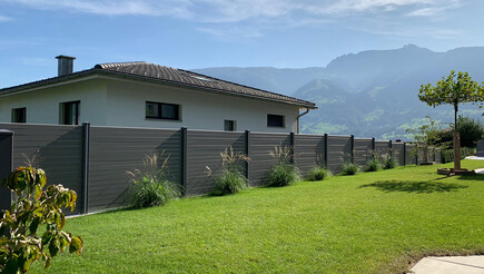 Aluminium Sichtschutz aus dem 2019 in 7320 Sargans Schweiz von Zaunteam Heidiland.
