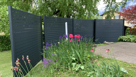 Aluminium Sichtschutz aus dem 2019 in 9491 Ruggell Schweiz von Zaunteam Heidiland.