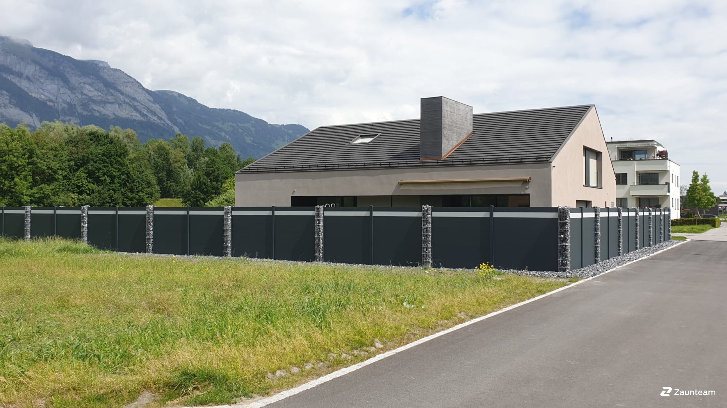 Aluminium Sichtschutz aus dem 2020 in 9491 Ruggell Schweiz von Zaunteam Heidiland.