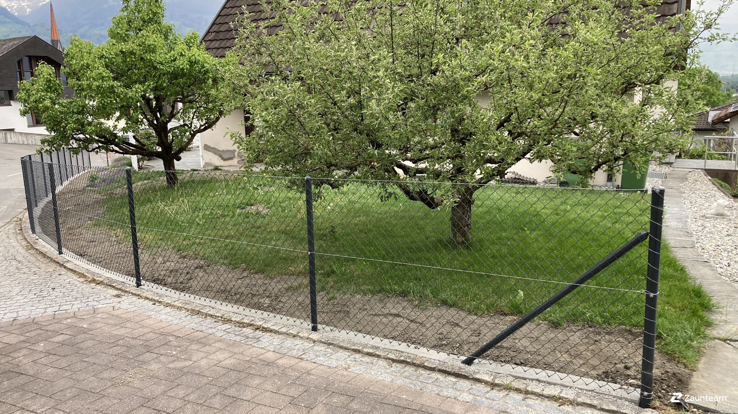 Diagonalgeflecht aus dem 2021 in 9490 Vaduz Schweiz von Zaunteam Heidiland.