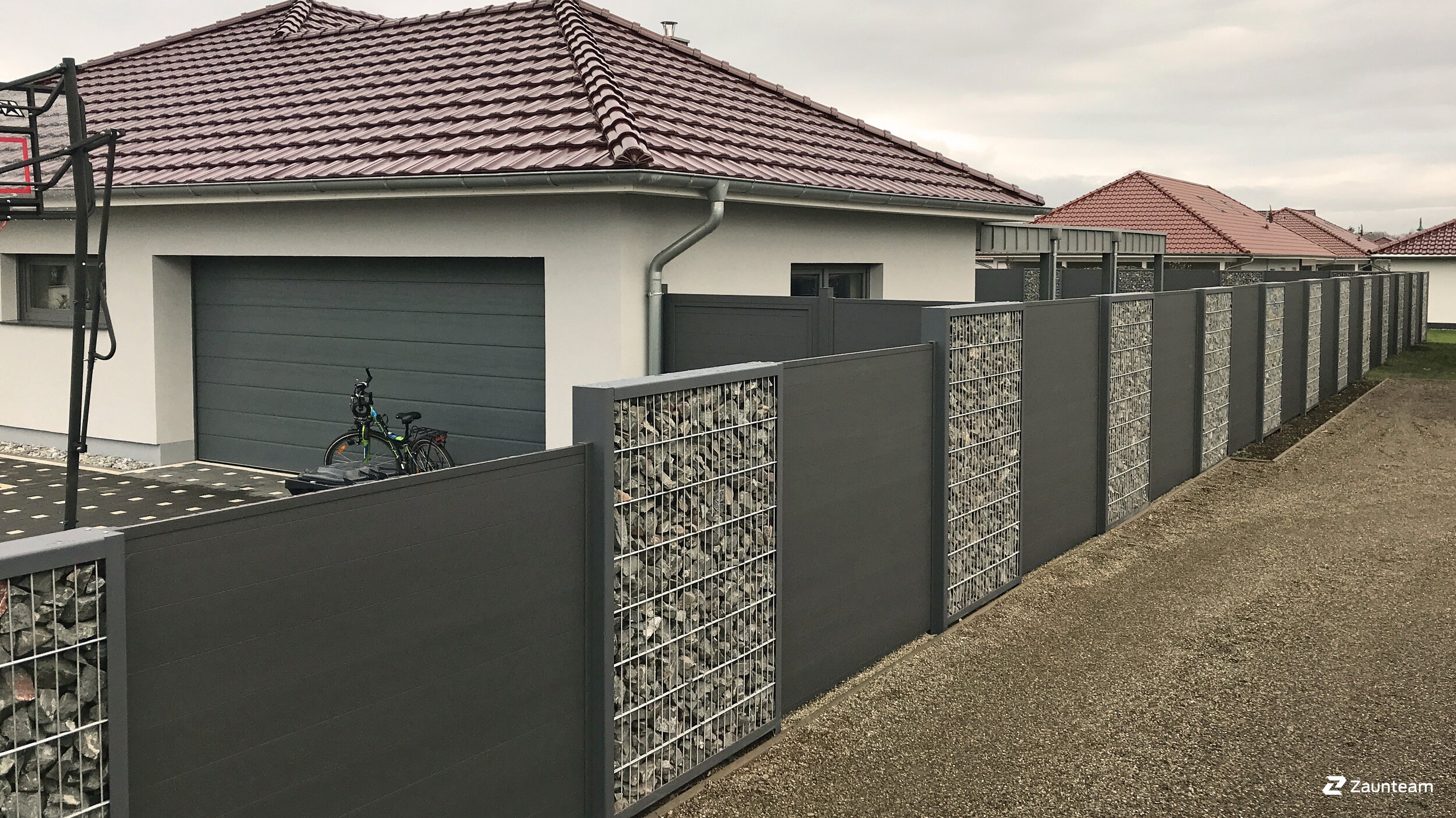 Aluminium Sichtschutz aus dem 2019 in 38820 Halberstadt Deutschland von Zaunteam Magdeburg-Harz.