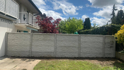 Clôture en béton de 2019 à 5102 Rupperswil Suisse de Zaunteam Aargau AG.