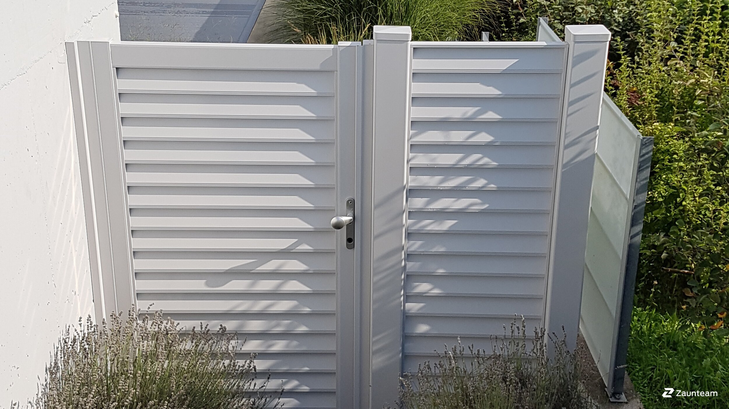 Aluminium Sichtschutz aus dem 2022 in 5426 Lengnau Schweiz von Zaunteam Aargau AG.