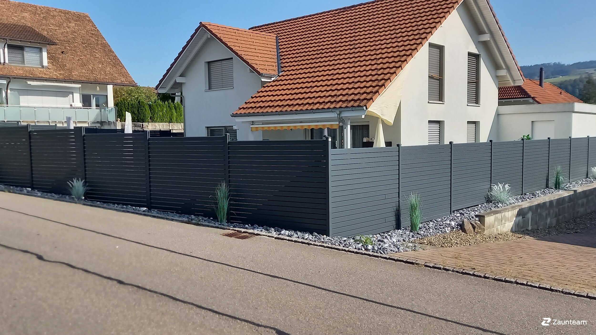 Aluminium Sichtschutz aus dem 2022 in 5608 Stetten Schweiz von Zaunteam Aargau AG.