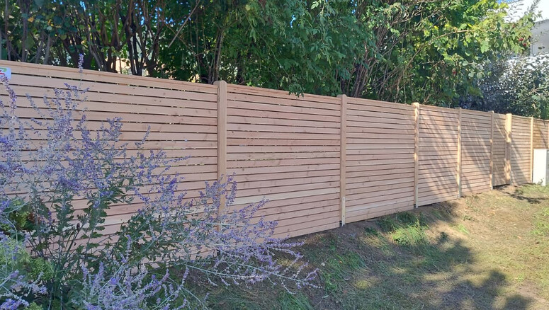 Protection brise-vue en bois de 2025 à 5018 Erlinsbach Suisse de Zaunteam Aargau AG.