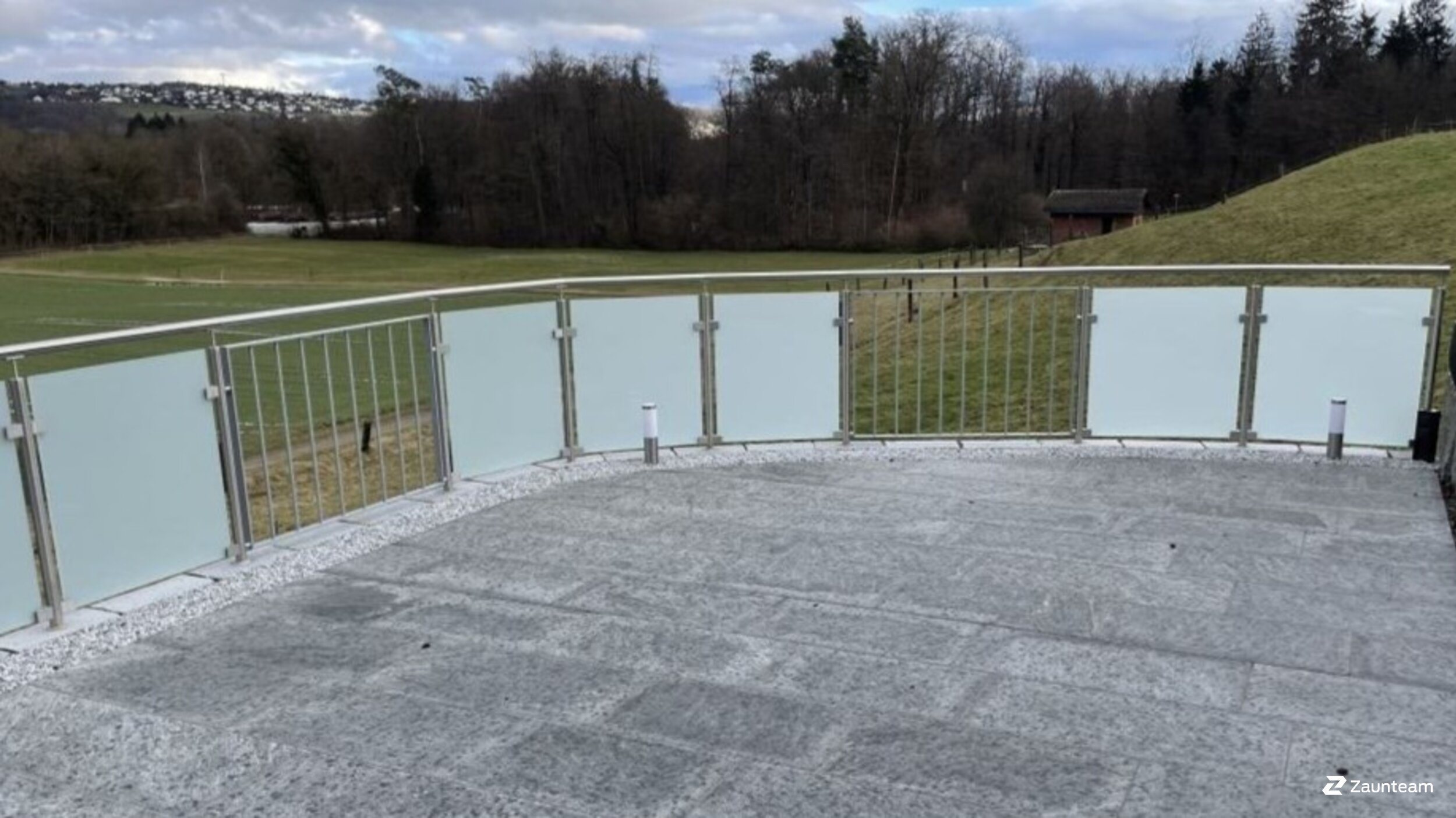 Geländer und Handläufe aus dem 2026 in 5525 Fischbach-Göslikon Schweiz von Zaunteam Aargau AG.