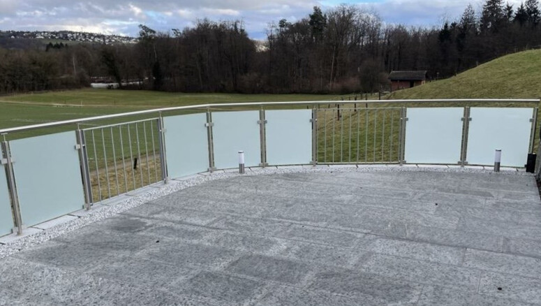 Geländer und Handläufe aus dem 2026 in 5525 Fischbach-Göslikon Schweiz von Zaunteam Aargau AG.