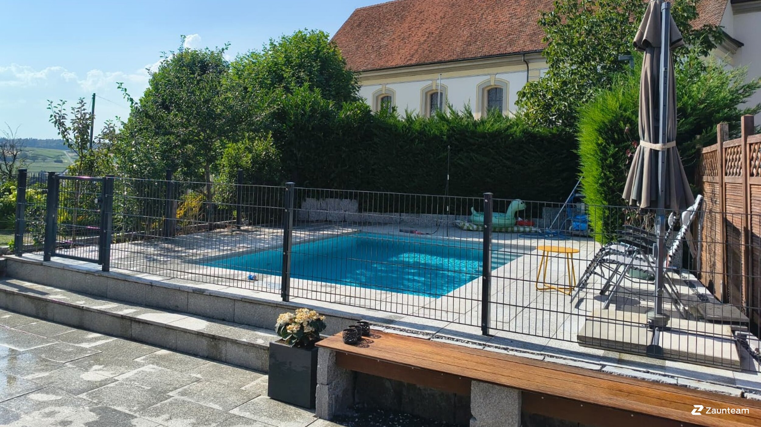 Clôture en panneau double fil de 2026 à 5614 Sarmenstorf Suisse de Zaunteam Aargau AG.