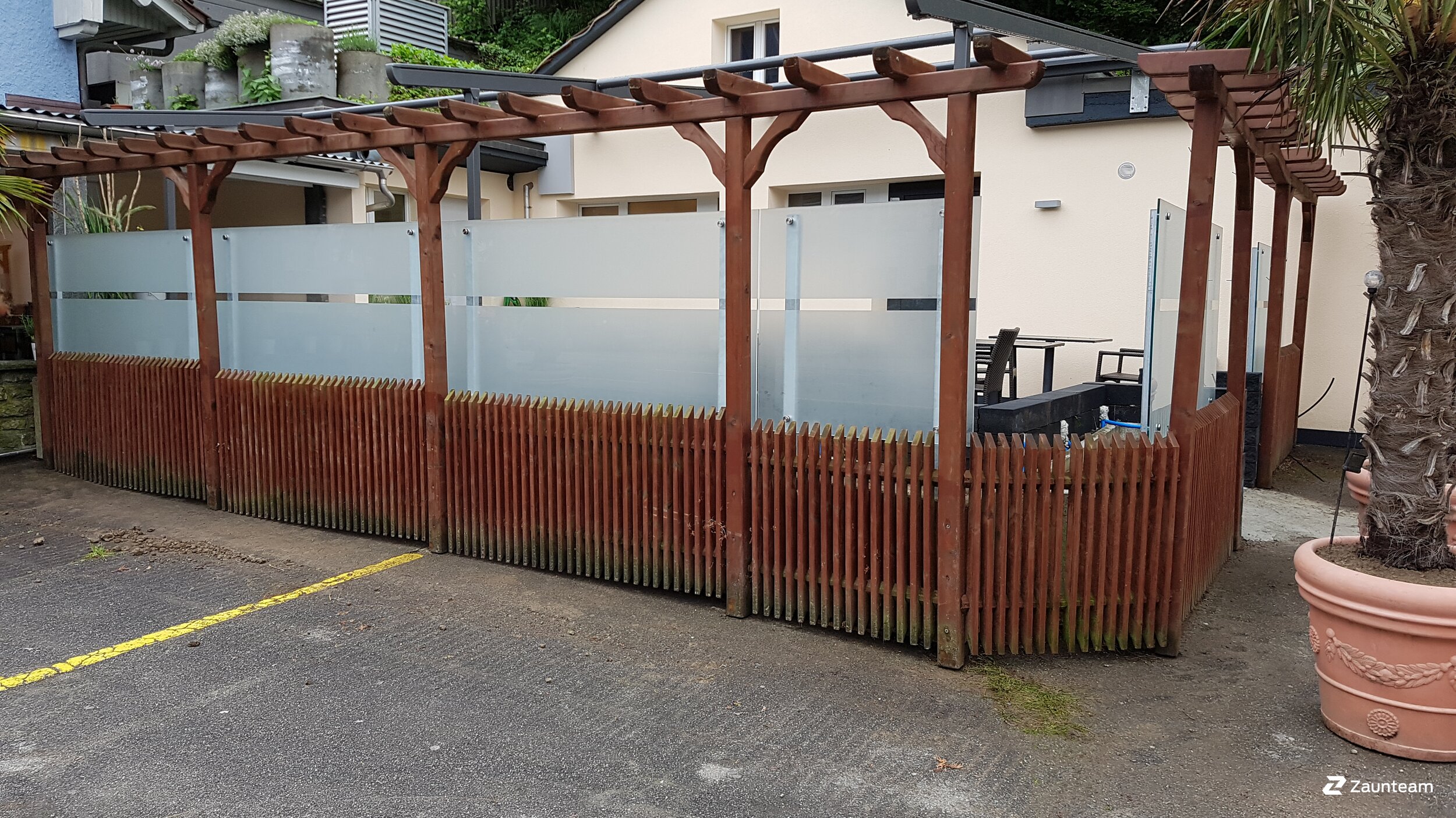 Protection brise-vue vitrée de 2018 à 5102 Rupperswil Suisse de Zaunteam Aargau AG.