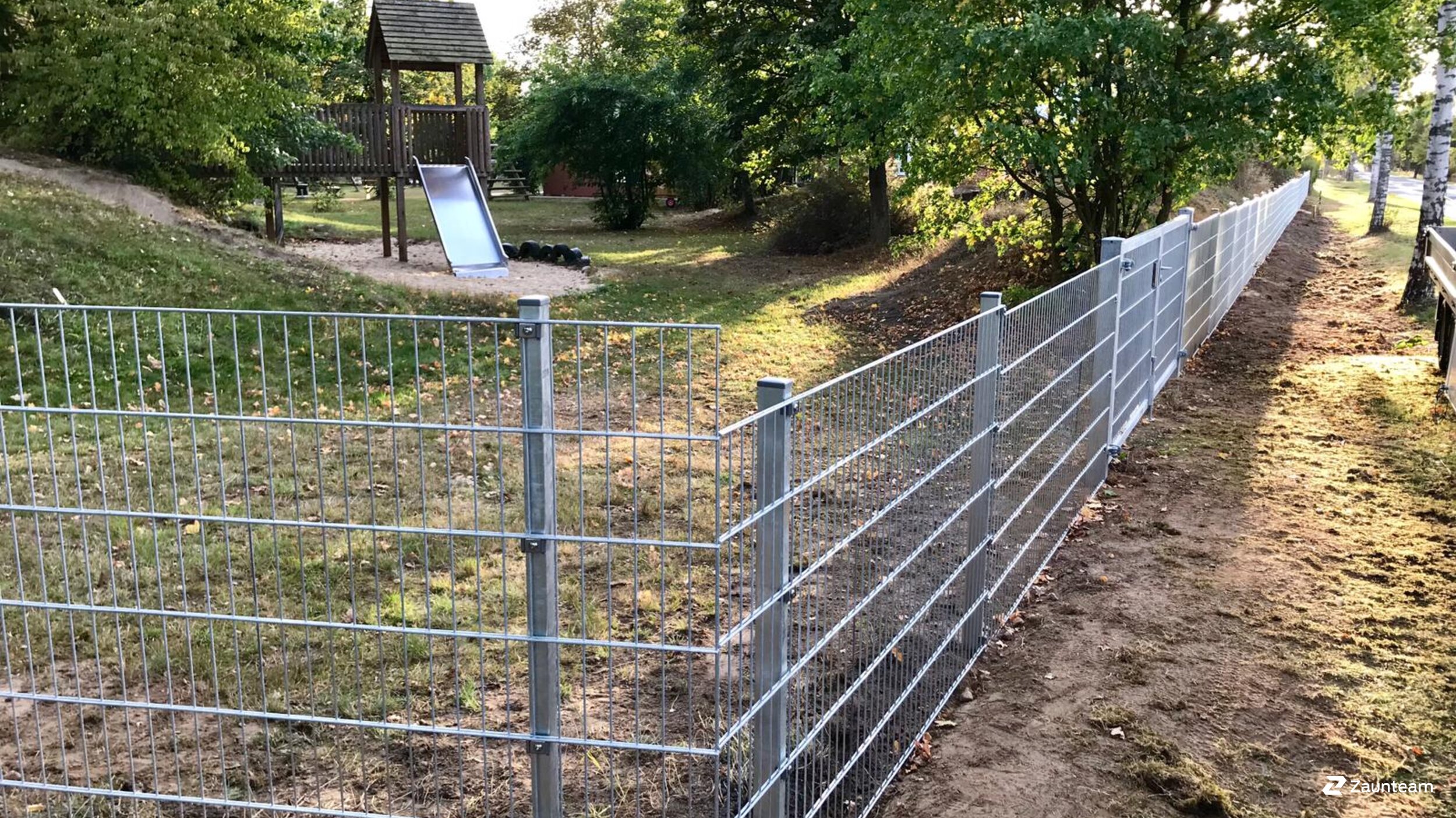 Doppelstabmattenzaun aus dem 2019 in 29365 Sprakensehl Deutschland von Zaunteam Südheide-Altmark.