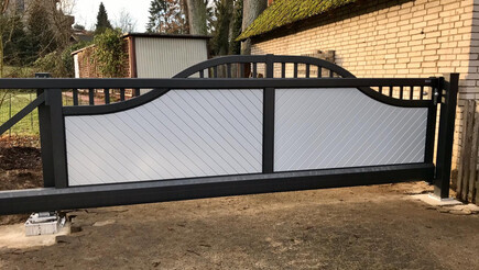 Automatische Tore aus dem 2019 in 29386 Hankensbüttel Deutschland von Zaunteam Südheide-Altmark.