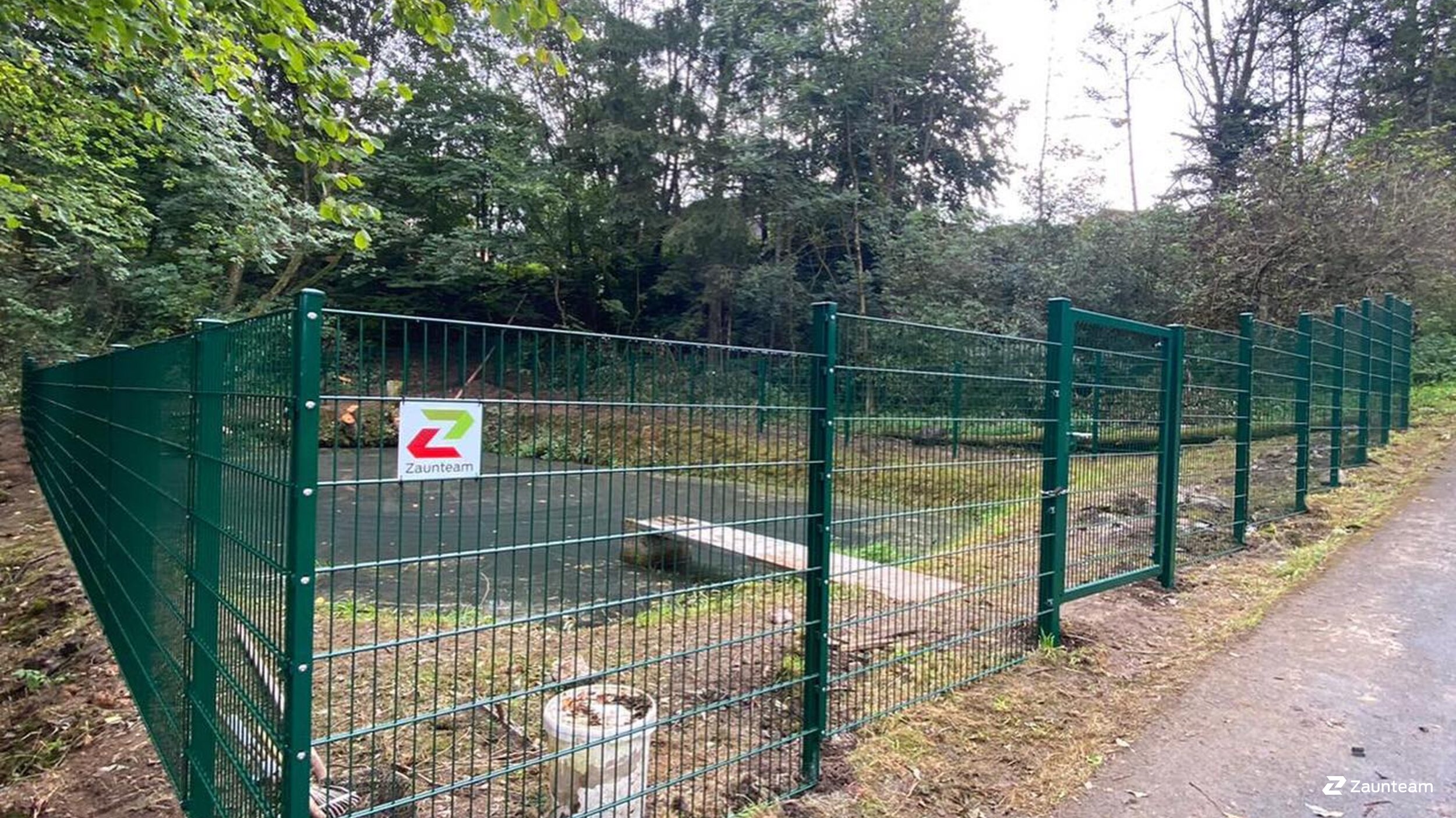 Doppelstabmattenzaun aus dem 2021 in 57413 Finnentrop Deutschland von Zaunteam Sauerland.