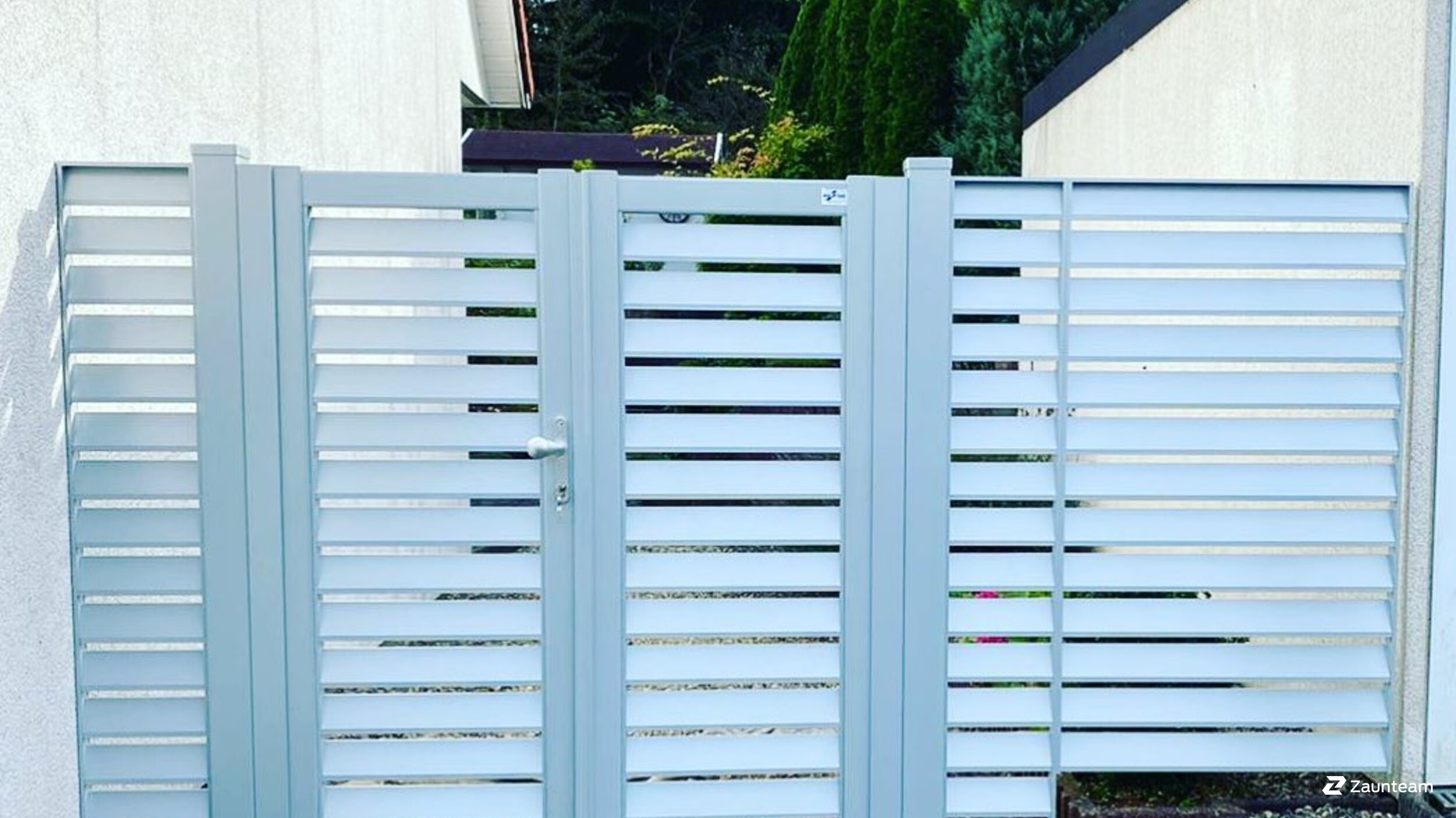 Protection brise-vue en aluminium de 2021 à 58763 Altena Allemagne de Zaunteam Sauerland.