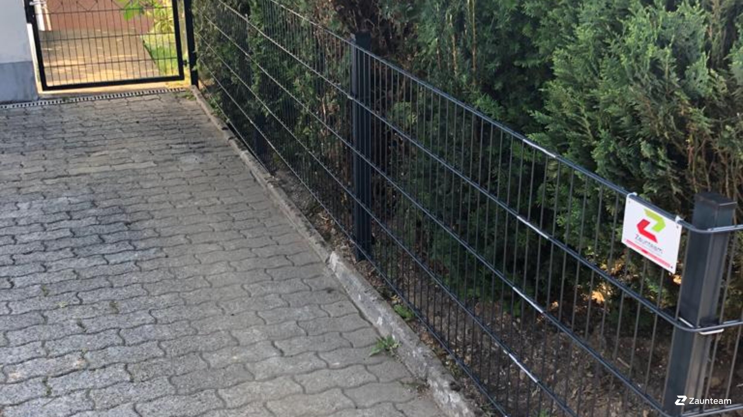 Doppelstabmattenzaun aus dem 2019 in 58809 Neuenrade Deutschland von Zaunteam Sauerland.