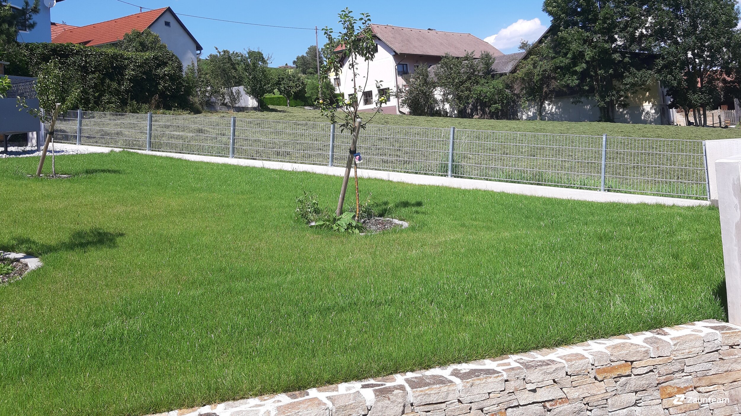 Doppelstabmattenzaun aus dem 2021 in 3654 Raxendorf Österreich von Zaunteam Unteres-Mühlviertel.