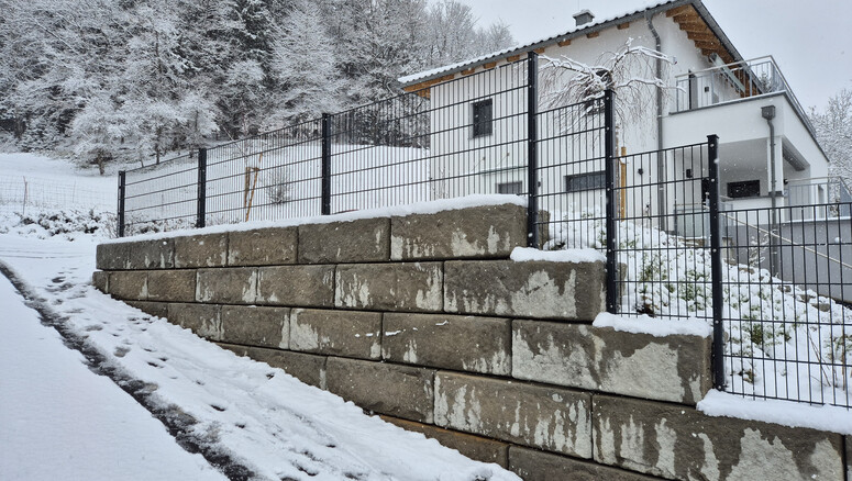 Doppelstabmattenzaun aus dem 2025 in 4580 Windischgarsteb Österreich von Zaunteam Unteres-Mühlviertel.