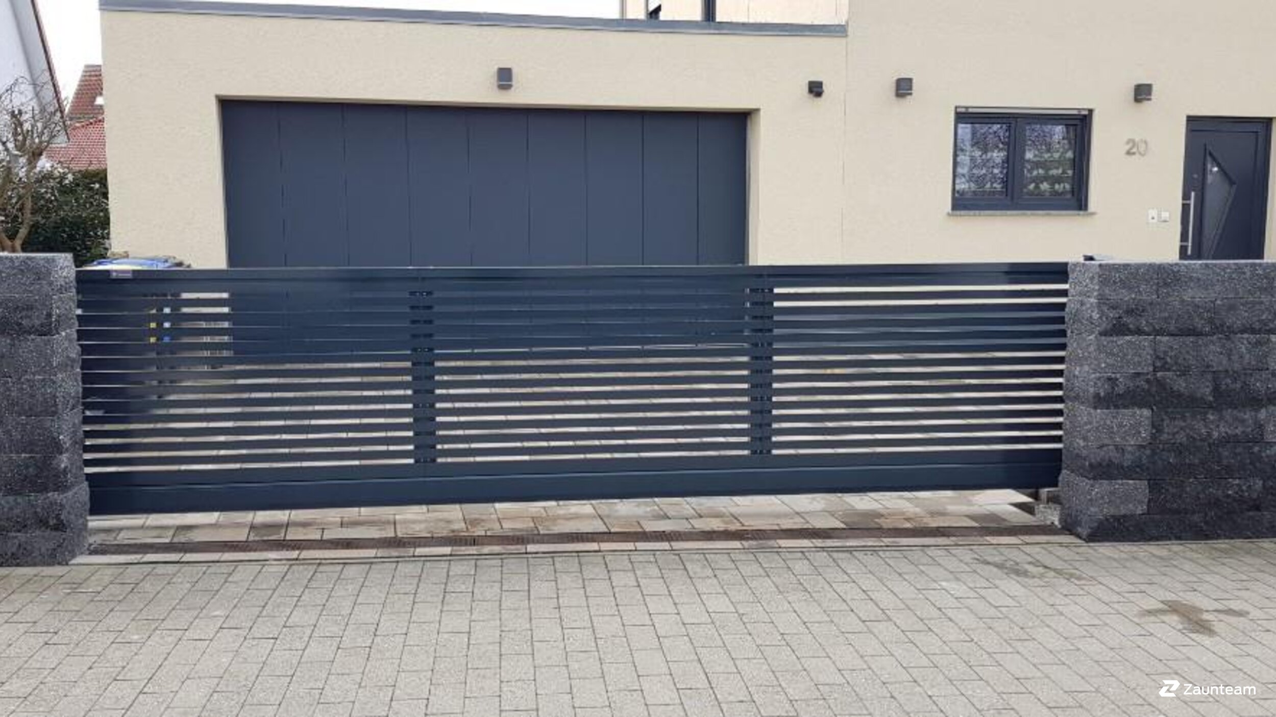 Portails automatiques de 2023 à 04207 Leipzig Allemagne de Zaunteam Leipzig.