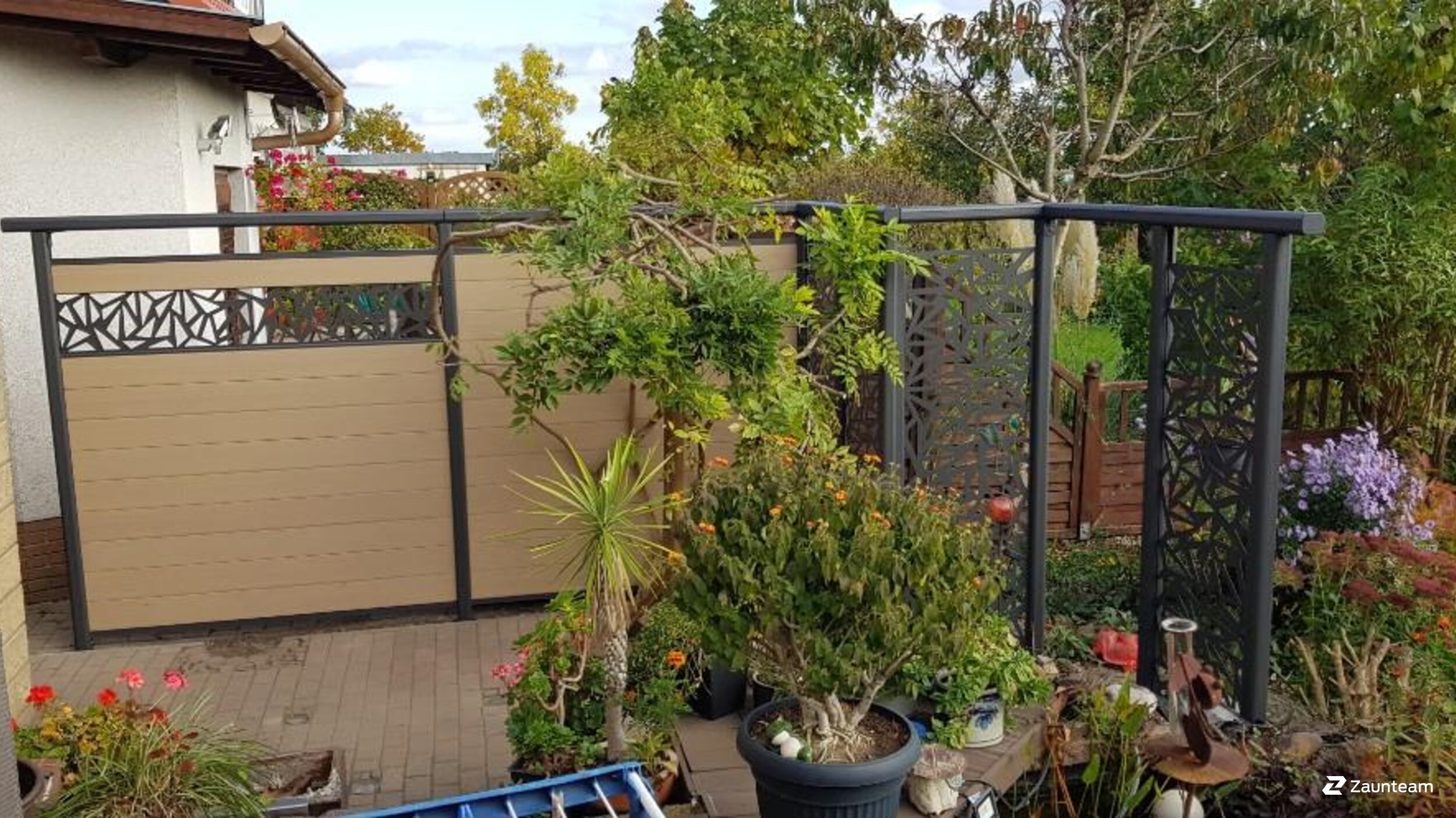 Pare-vue en WPC de 2022 à 04319 Leipzig Allemagne de Zaunteam Leipzig.