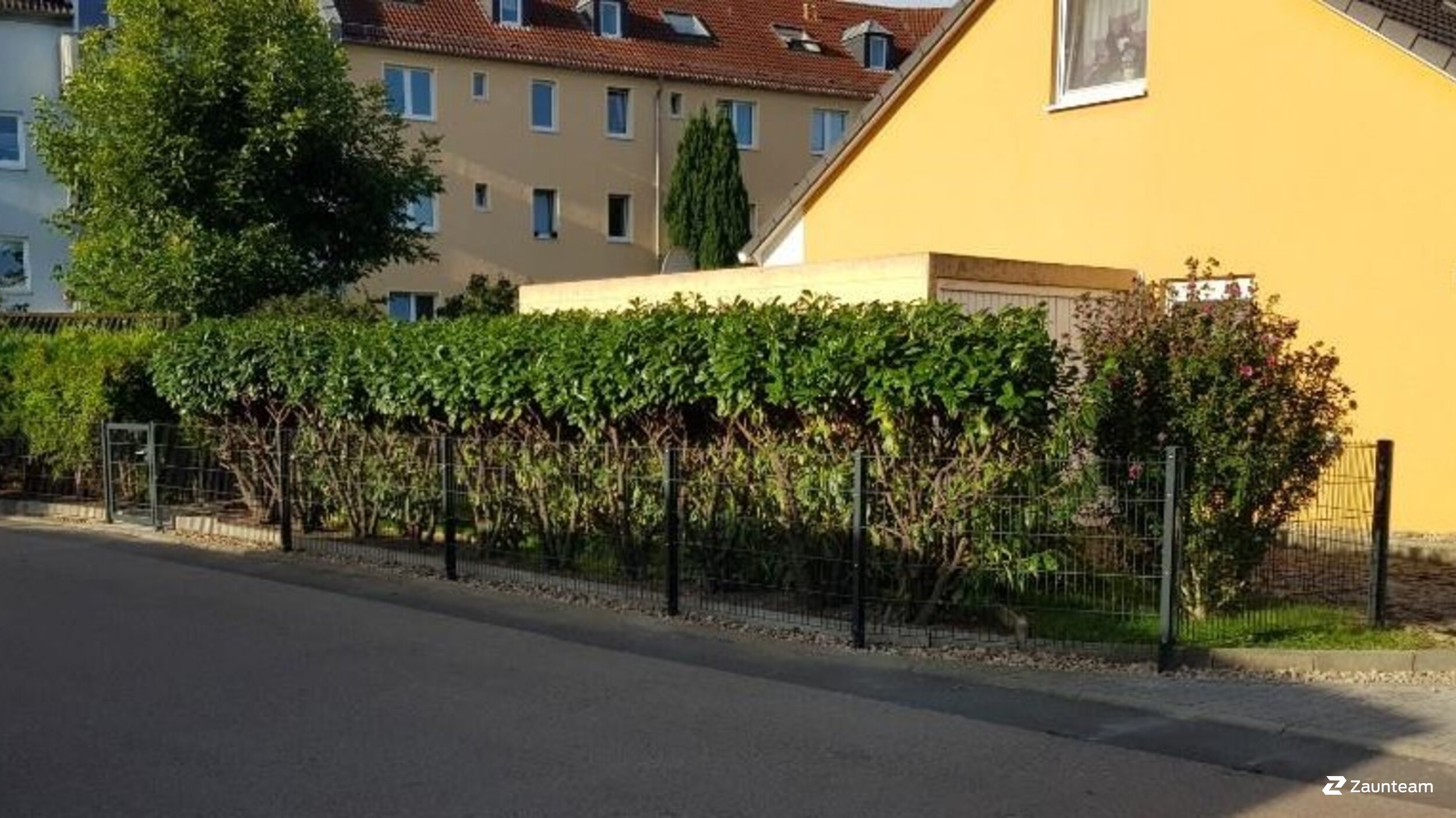Doppelstabmattenzaun aus dem 2023 in 04178 Leipzig Deutschland von Zaunteam Leipzig.